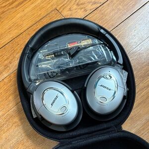 Bose QuietComfort 15 Acoustic Noise Canceling Headphones